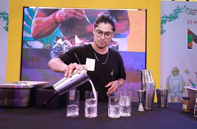 Más de 132 mil visitantes consolidan a la Feria del Mezcal