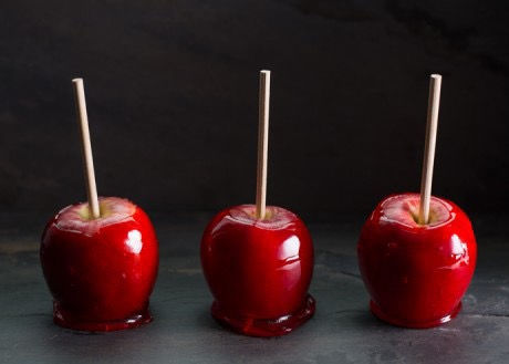 Old Fashioned Candy Apples