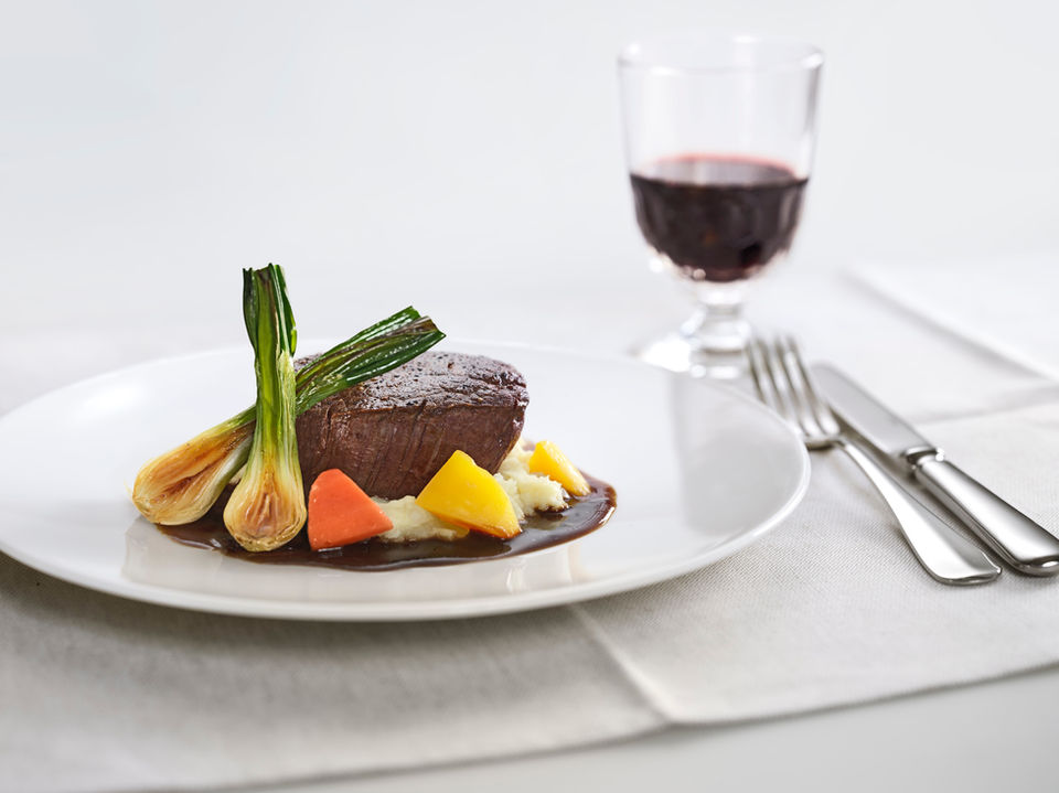 Glacier Express, Excellence Class, Panoramic Gourmet, Rhätische Bahn, RHB, Glacier Express, Restaurant, Catering, Zugrestaurant, Graubünden, Schweiz, Chur, Restaurant Chur, Restaurant Graubünden, Gourmino, Speisewagen, Genussreisen, Zugfahrt, Jobs