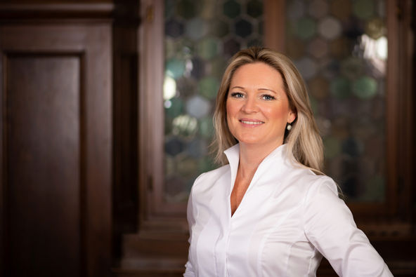 alt="Businessfotografie in Zürich in modernem, professionellem Stil".