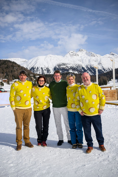 Valérie Favre Accola mit Parteikollegen am White Turf, St. Moritz