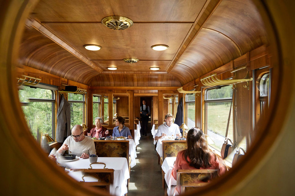 Panoramic Gourmet, Rhätische Bahn, RHB, Glacier Express, Restaurant, Catering, Zugrestaurant, Graubünden, Schweiz, Chur, Restaurant Chur, Restaurant Graubünden, Gourmino, Speisewagen, Genussreisen, Zugfahrt, Jobs