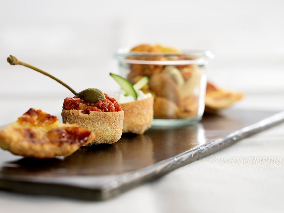 Glacier Express, Excellence Class, Panoramic Gourmet, Rhätische Bahn, RHB, Glacier Express, Restaurant, Catering, Zugrestaurant, Graubünden, Schweiz, Chur, Restaurant Chur, Restaurant Graubünden, Gourmino, Speisewagen, Genussreisen, Zugfahrt, Jobs