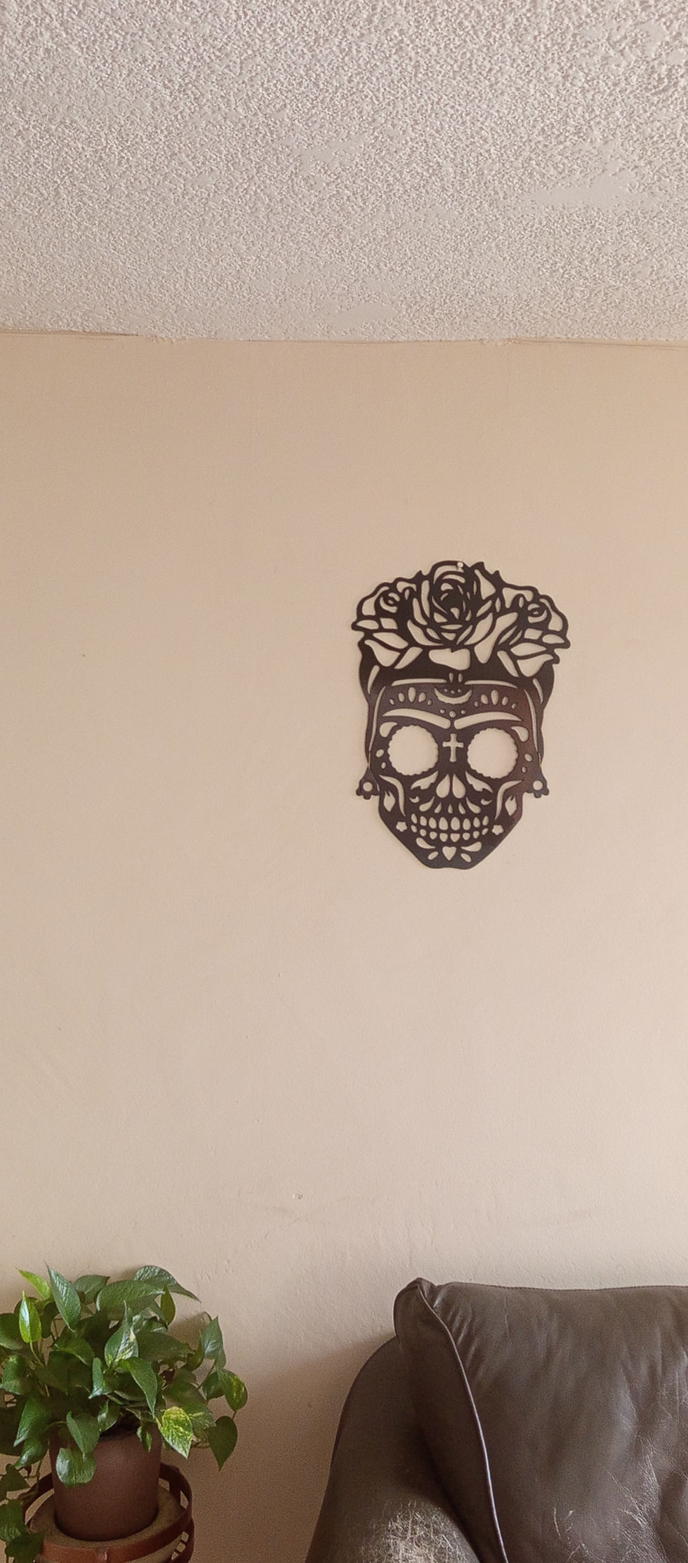 Miniatura: Calavera de Frida Kahlo - Arte de Metal para Pared. Version GRANDE
