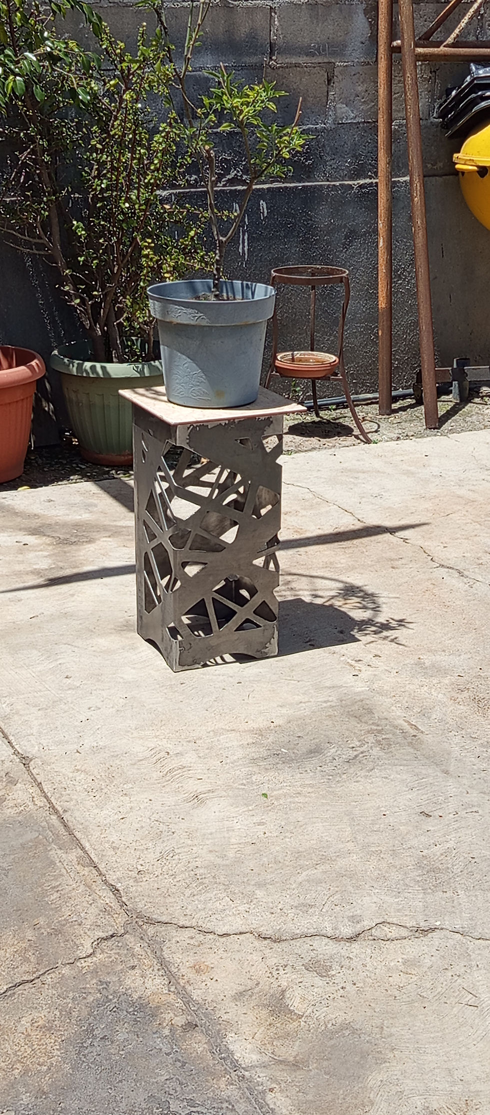 Miniatura: Soporte para macetas Estilo Nidom