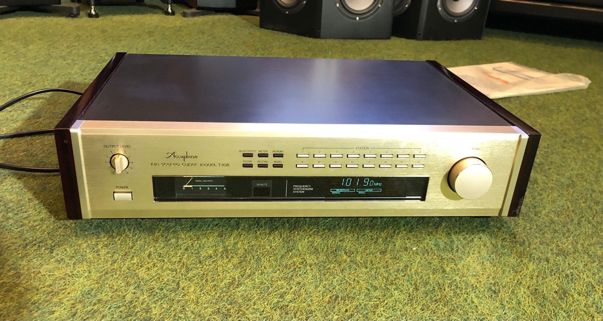 Accuphase T-108 | HiFi Stället
