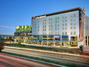 Swiss International Lenox, Lekki — International Standards and Local Charm