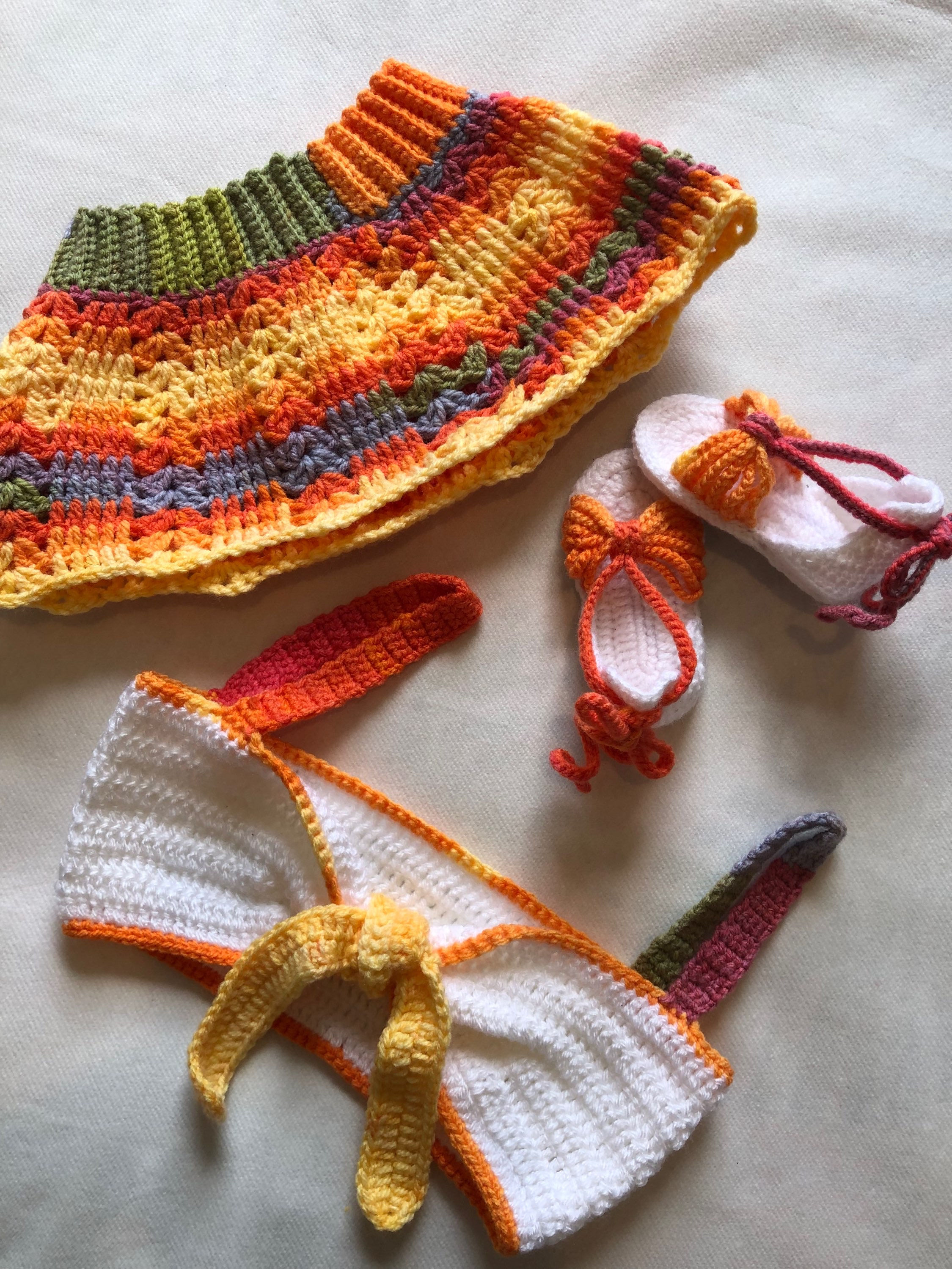 crochet baby combo, size 0-3 months; skirt,crop, sandals