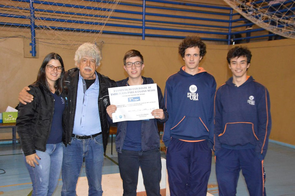 Competição-de-Estruturas-1º-lugar-Escola