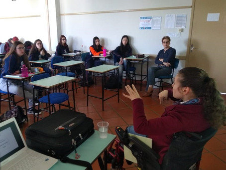 “Desafios Profissionais” promove palestras para concluintes da Escola da URI