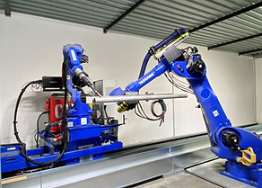 Robots soudure_edited.jpg