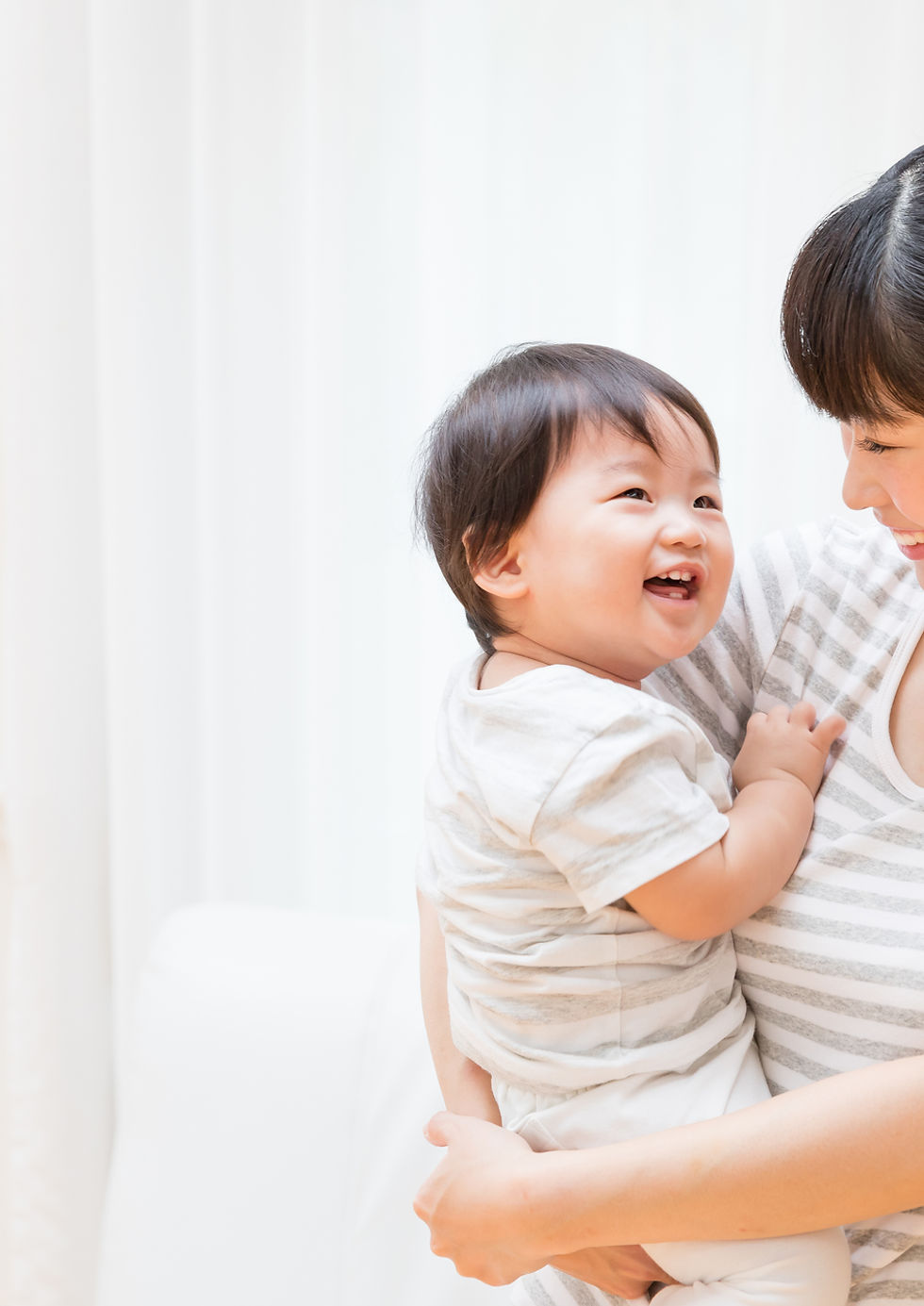 彼女の子供を持つ母親