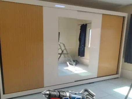 Como desmontar guarda roupa para mudança sem dor de cabeça