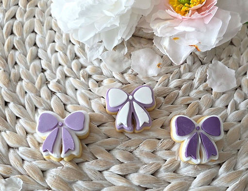 Mini bows_edited.jpg