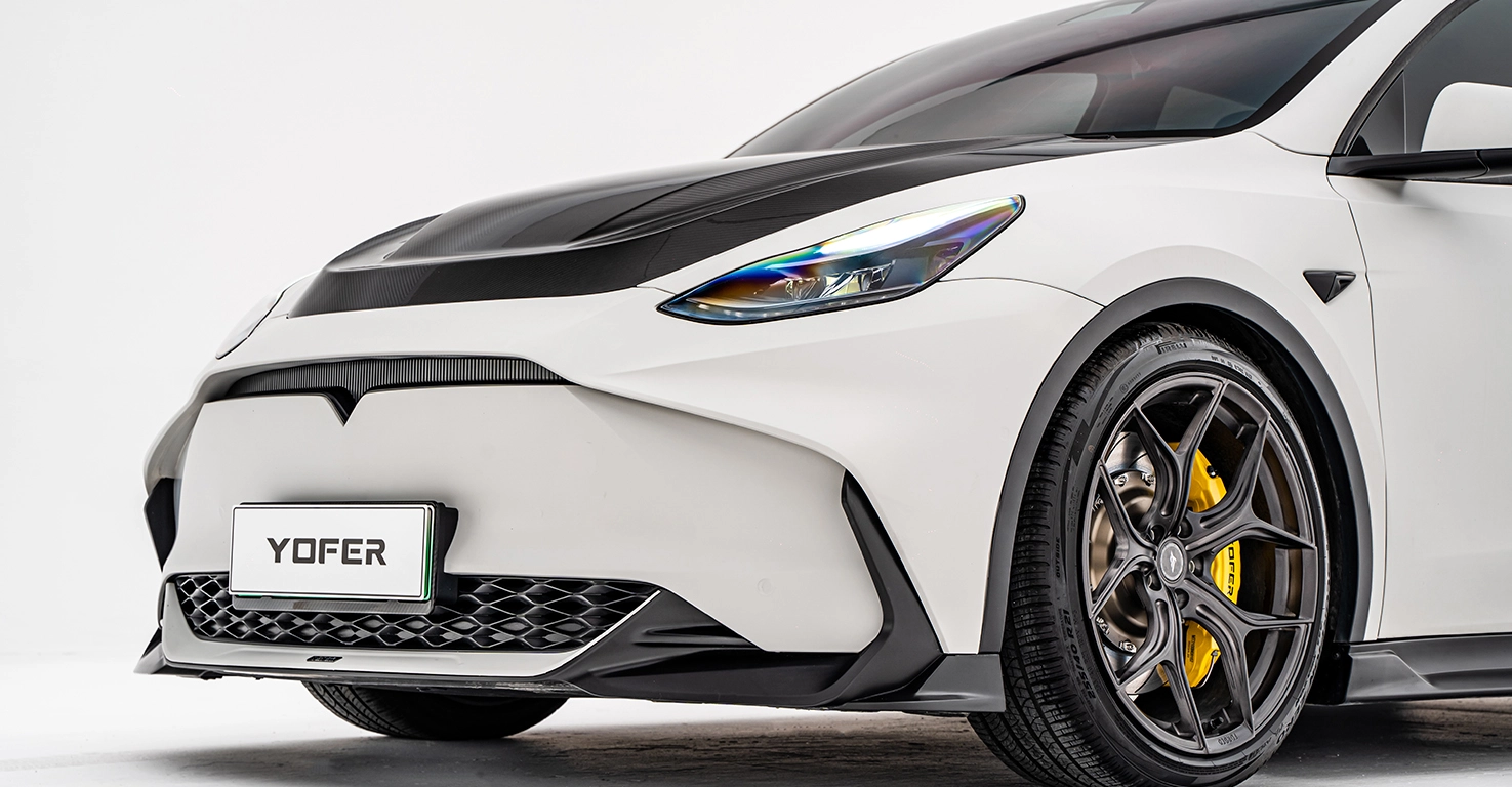 Tesla Model Y 2021 PRO Body Kit Front Lip View