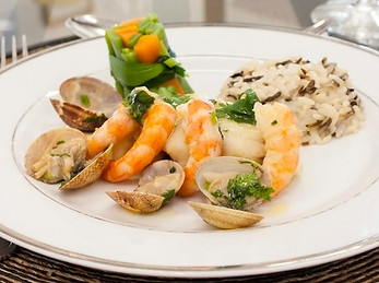 Portugal has delicious seafood and your we reccomend you seafood for your wedding reception in Portugal 