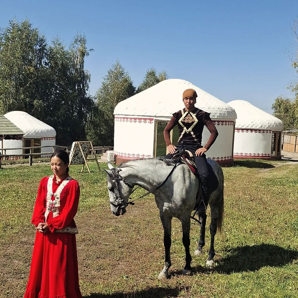 Yurt show
