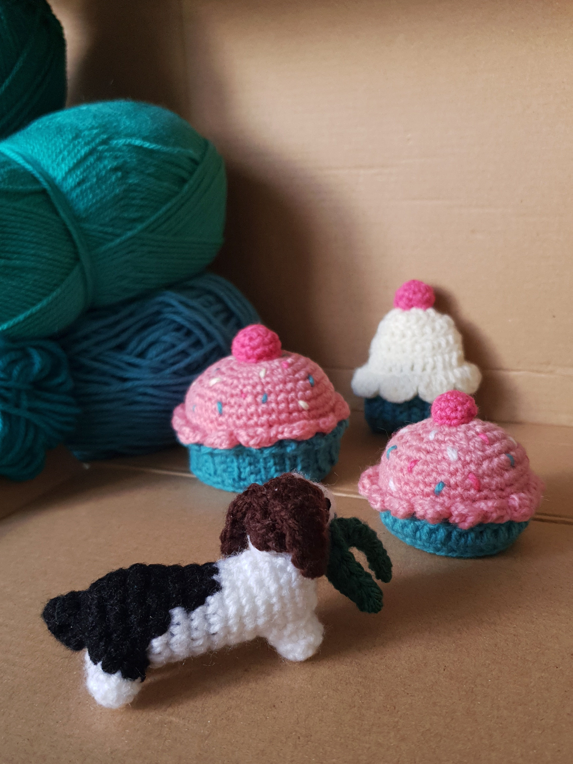 Novelty Cupcake Holder (Medium)