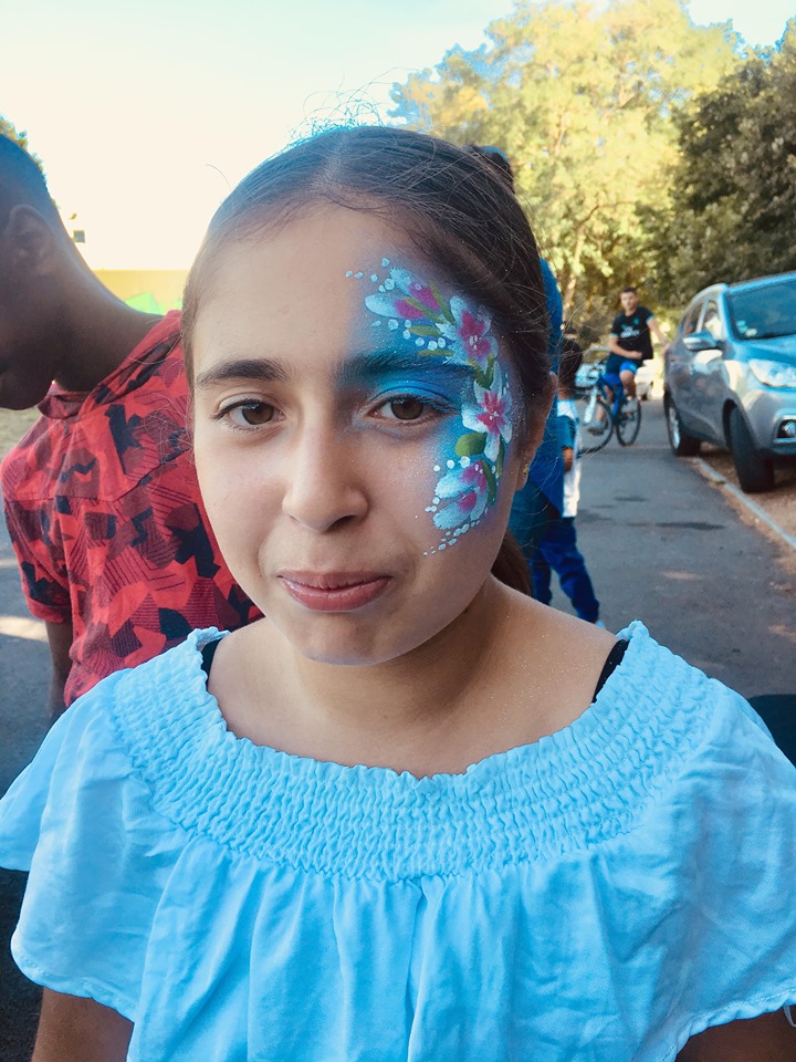 maquillage petite fille fleurs