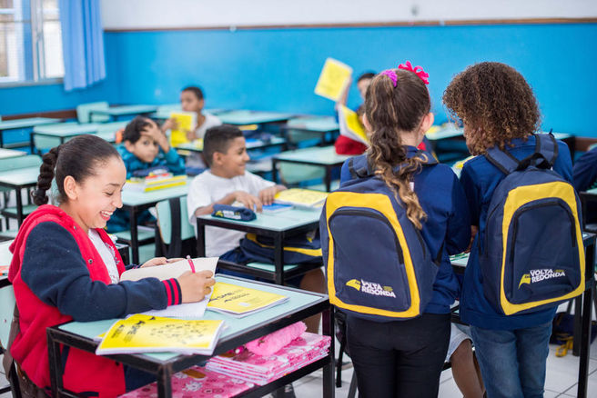 Prefeitura de Volta Redonda convoca professores e auxiliares de educação infantil