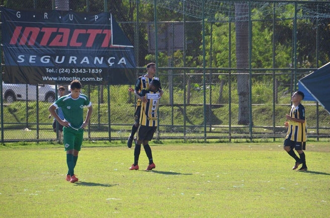 Estadual da base: Voltaço entra em campo pelo primeiro jogo da semifinal da Taça Rio