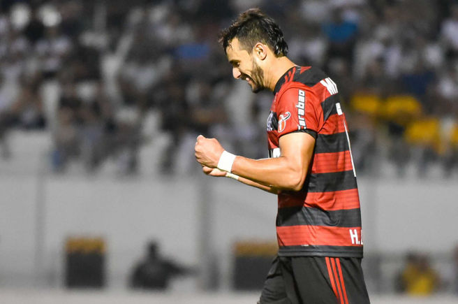 Flamengo vence Ponte Preta em estréia na Copa do Brasil