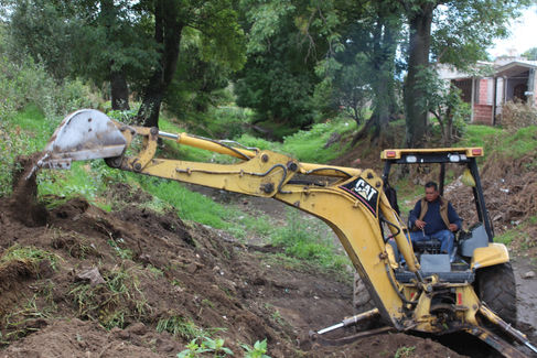 GOBIERNO DE XICOHTZINCO  REALIZA TRABAJOS DE DESAZOLVE EN BARRANCAS POR TEMPORADA DE LLUVIA.