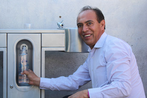 INAUGURAN EN ZACATELCO TRES CISTERNAS DE CAPTACIÓN PLUVIAL Y UN DISPENSADOR EN EL “DÍA MUNDIAL DEL A