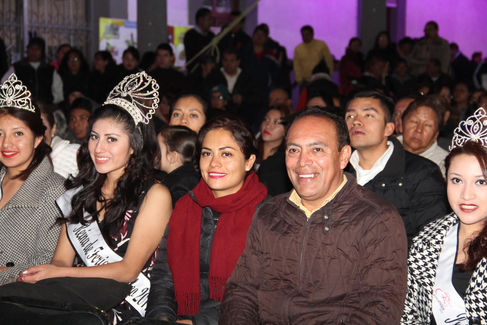 ENGALANA LA NOCHE DE AYER BANDA SINFÓNICA CECAMBA DENTRO DEL PROGRAMA DE FERIA ZACATELCO 2017