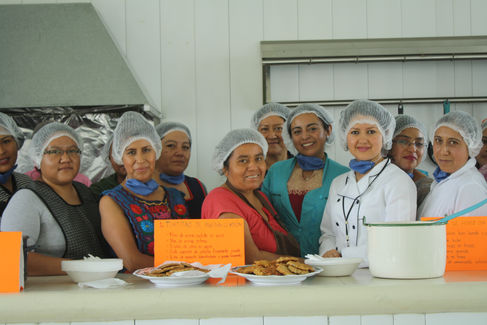 IMPARTE DIF DEMOSTRACIÓN SOBRE ALIMENTACIÓN SALUDABLE EN ZACATELCO