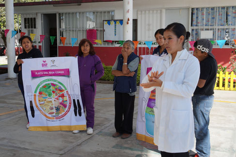 CON PLÁTICAS Y ACTIVIDAD FISICA,  EL SISTEMA DIF MUNICIPAL DE XICOHTZINCO, FOMENTA LA BUENA ALIMENTA