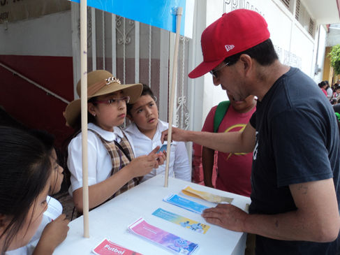 SE INSTALA MODULO MÓVIL  DE INFORMACIÓN DEPORTIVA, EN  ESCUELAS DE XICOHTZINCO