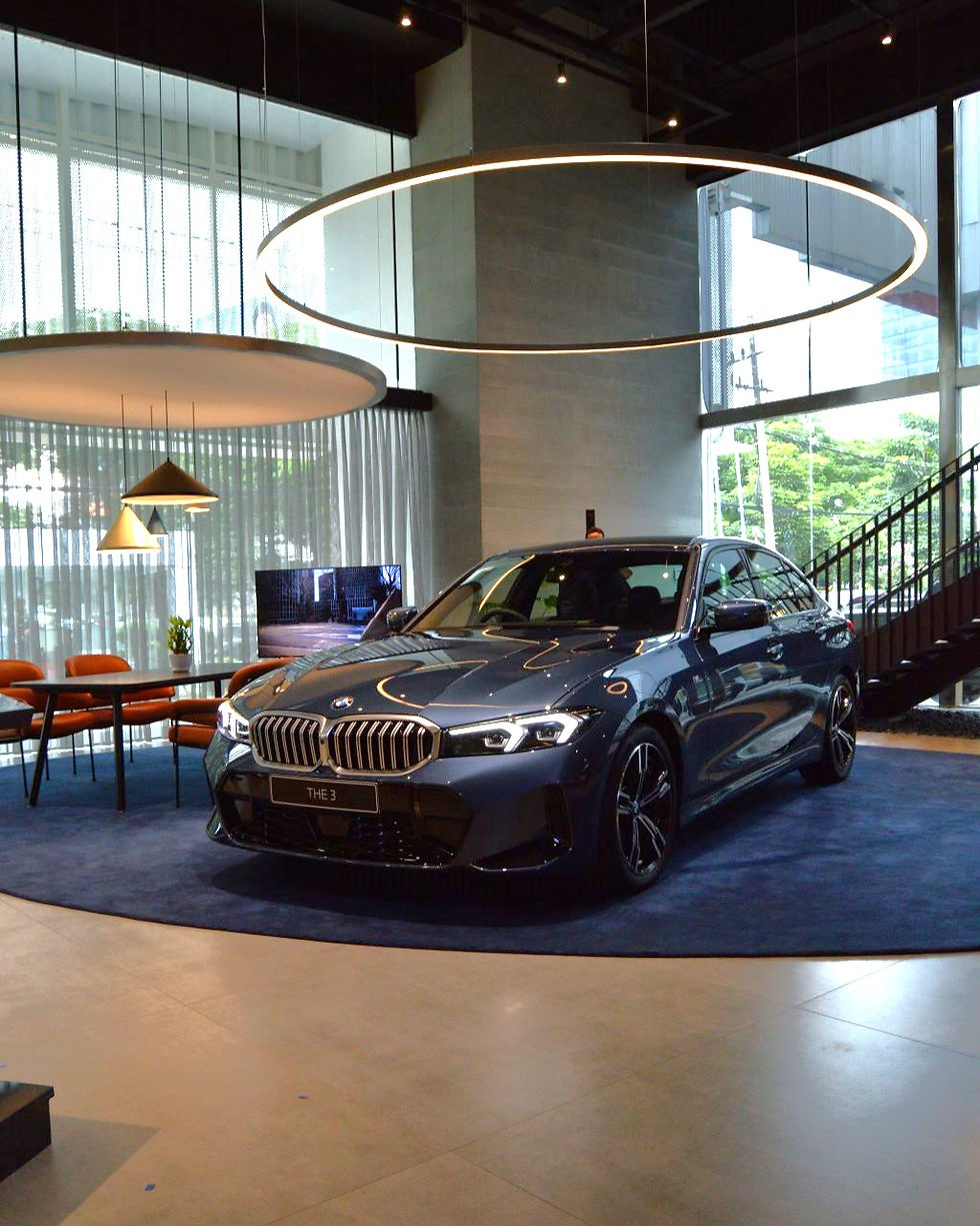 Peresmian dealer sekaligus peluncuran BMW Seri 3 terbaru yang menandai 50 tahun sejak model ikonik ini pertama kali diluncurkan.