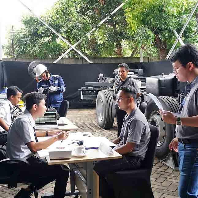 Daimler Commercial Vehicles Indonesia Gelar Tech Masters dan Truck Sales Masters 