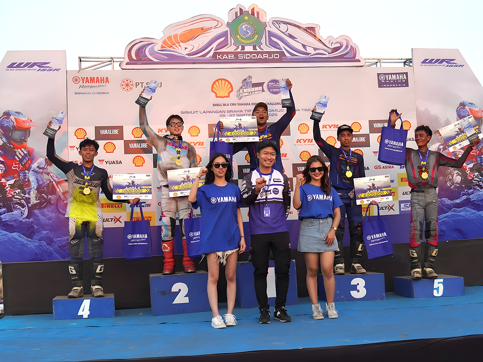 Shell bLU cRU Yamaha Enduro Challenge tidak hanya menjadi ajang kompetisi bagi para pecinta enduro, tetapi juga menjadi ruang bagi Yamaha untuk mempertemukan motorsport dengan komunitas, sekolah, keluarga, dan masyarakat.