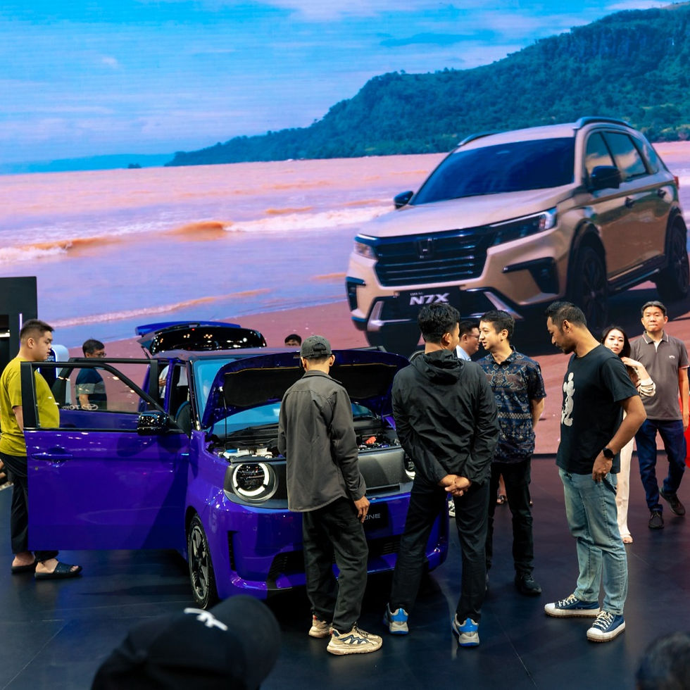 Honda Super-ONE dipasarkan sebagai model Completely Built Up (CBU) yang diimpor langsung dari Jepang.