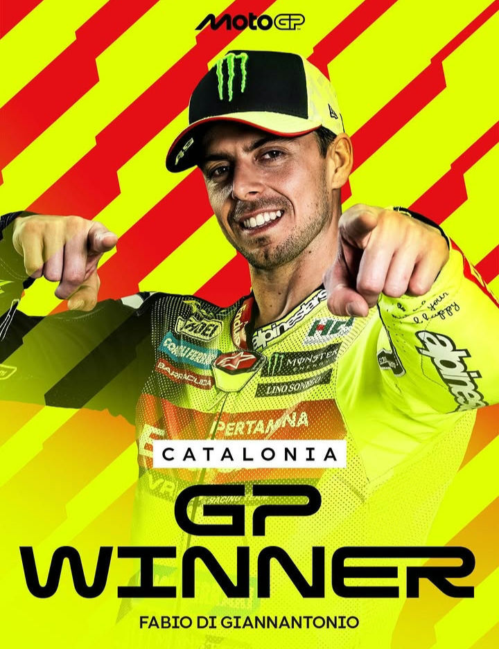 Fabio Di Giannantonio memenangkan MotoGP Catalunya 2026 meski sempat terkena pecahan motor Alex Marquez yang menghantam bagian belakang motor Pedro Acosta.