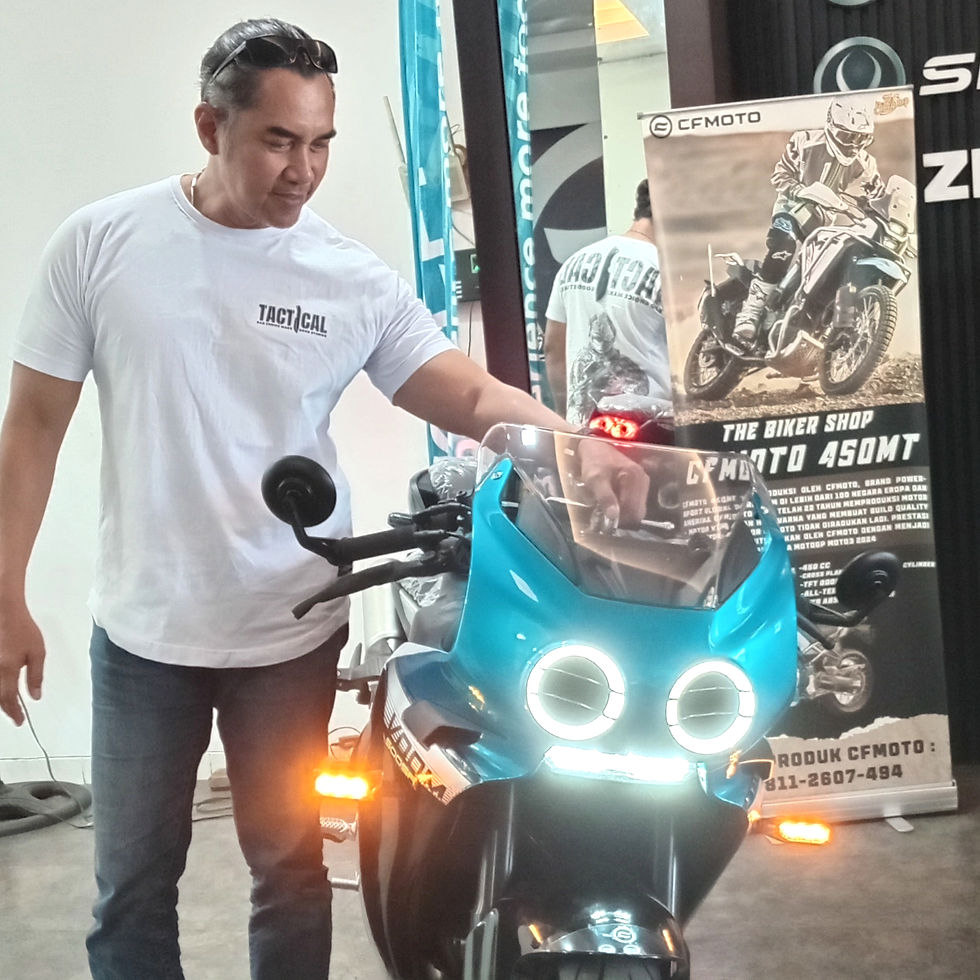 Sensasi suara khas motor 4-silinder yang menjadi daya tarik utama.