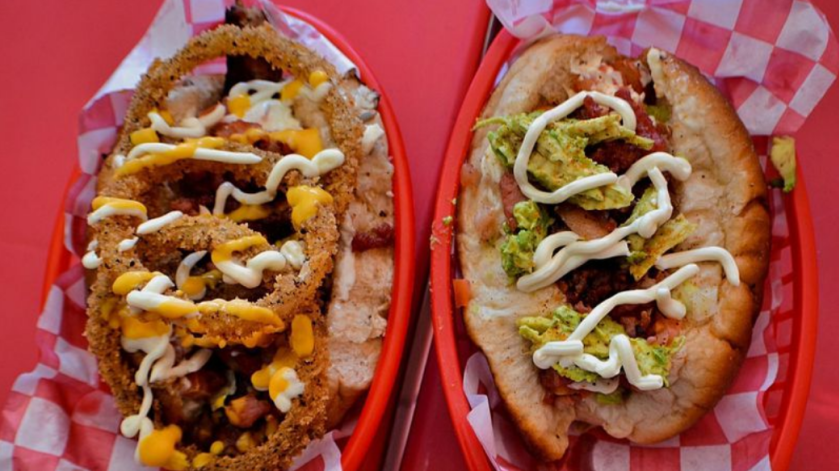 En Los Asombrosos Sonoran Hot Dogs, en Hermosillo