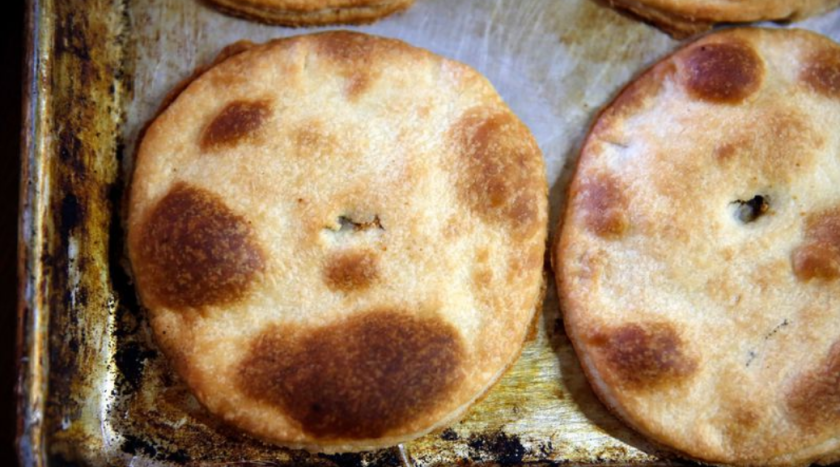 Coyotas recién horneadas