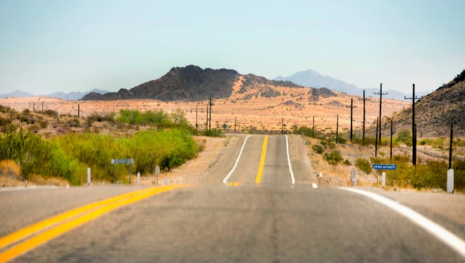 Carretera a Puerto Peñasco, Sonora. Por: Cheryl Evans