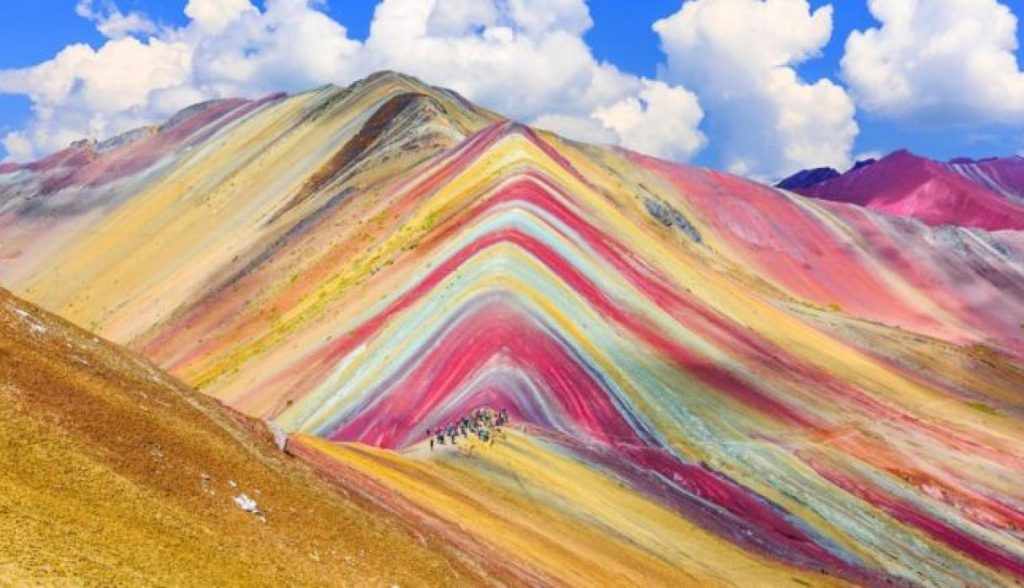VIDEO: Conoce la majestuosa Montaña de los Siete Colores, en Perú