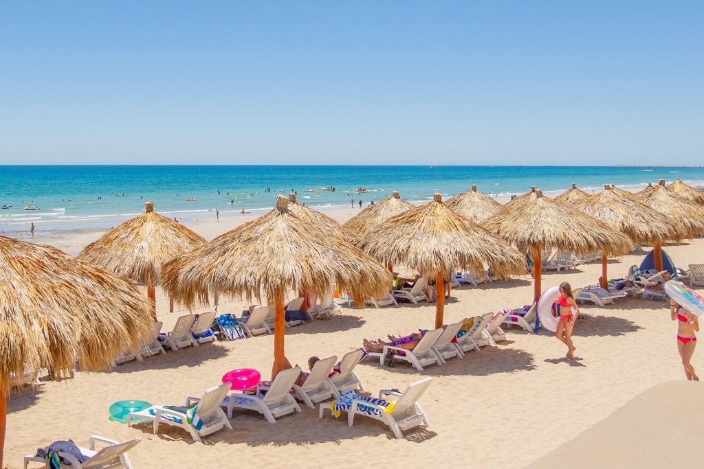 Disfruta del increíble Mar de Cortés en Las Palomas Beach & Golf Resort