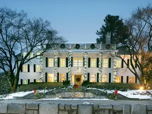 Wrap Your Home in the Magic of the Holidays