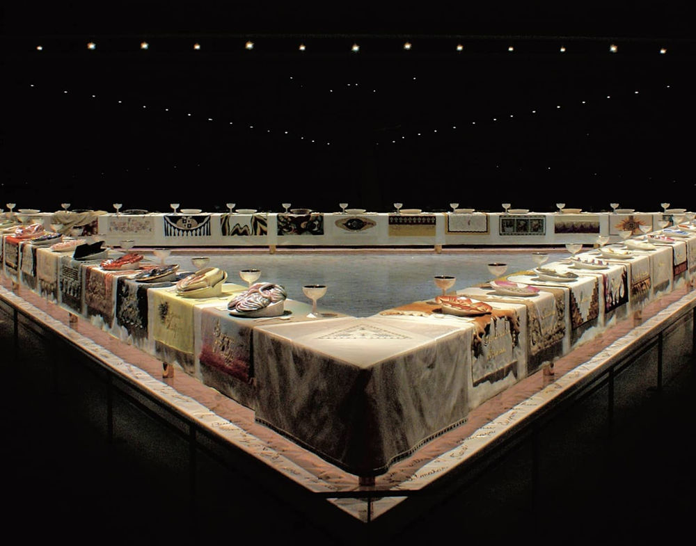 The Dinner Party, a primeira grande obra feminista da história, por