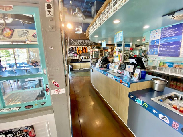 Thumbnail: Wahoo's Fish Taco
