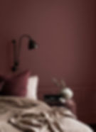deep-red-burgandy-bedroom-decor.jpg