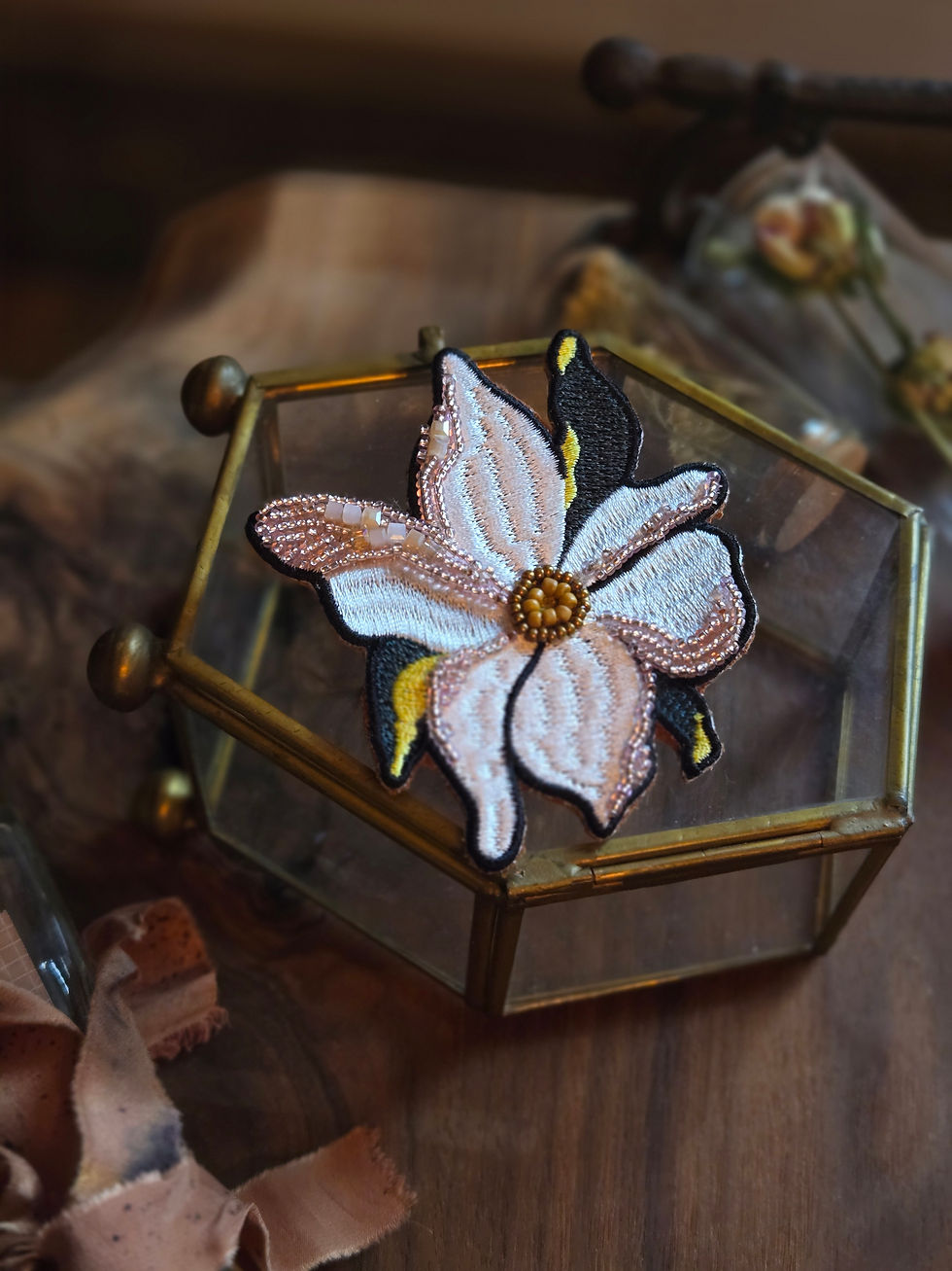Thumbnail: Magnolia Brooch