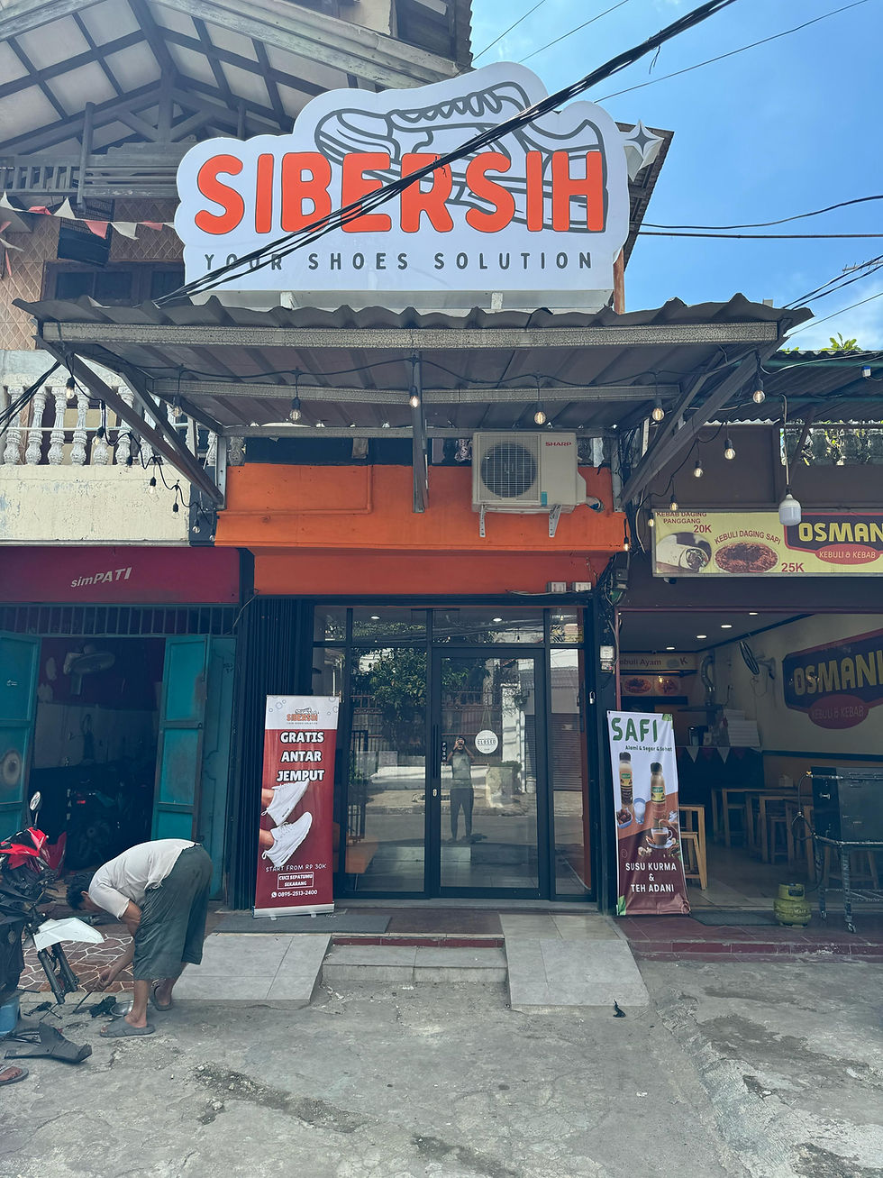 toko cuci sepatu sibersih tema warna orange