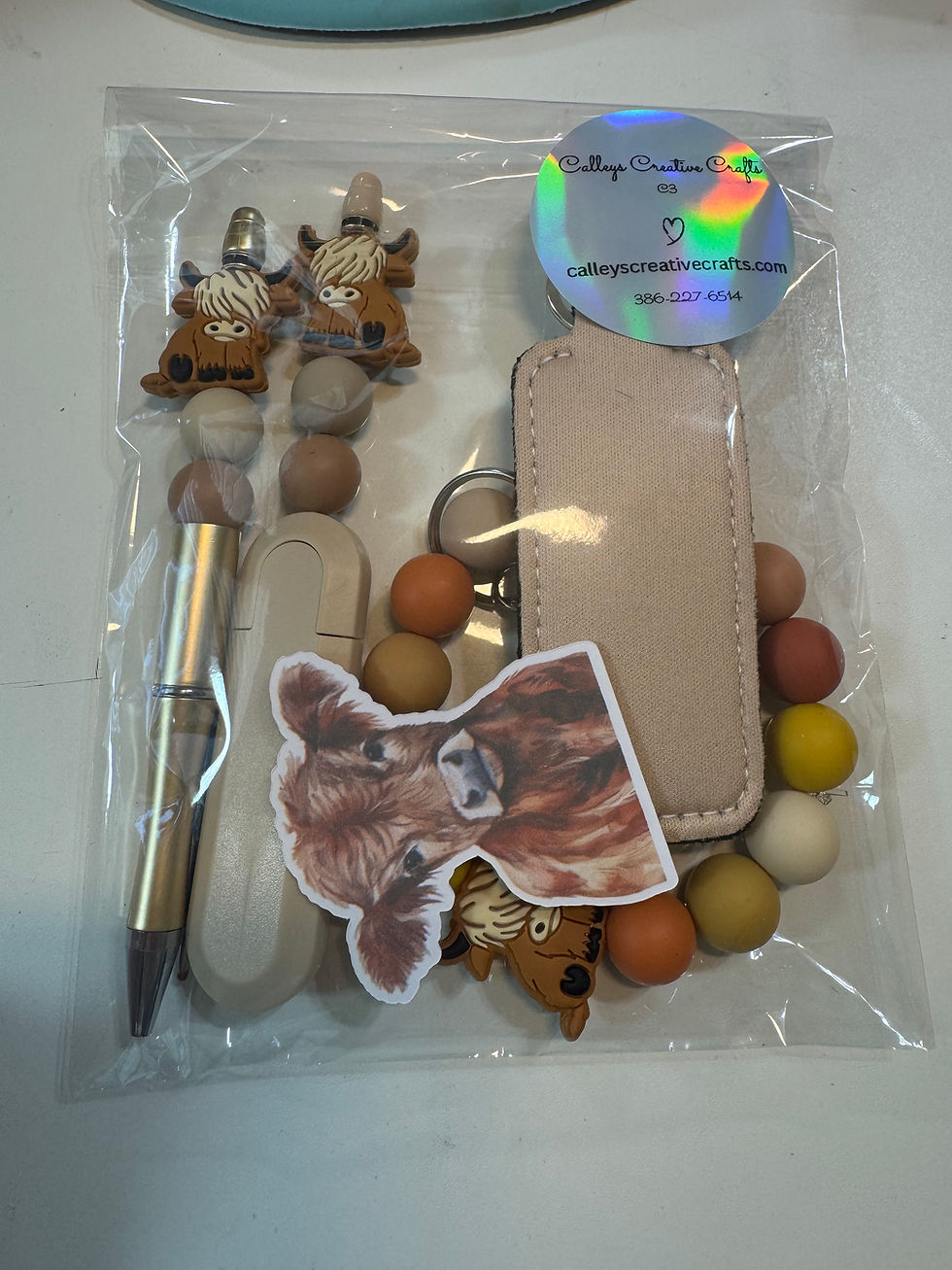 Thumbnail: Hilander Cow Themed Kit